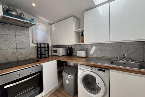 undefined, Fitzneal Street, London W12