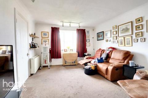 2 bedroom maisonette for sale, Messant Close, Romford