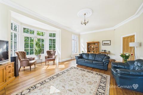 5 bedroom detached house for sale, Newton Road, Burton-on-Trent