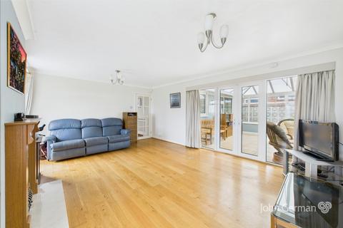 8 Ashes Avenue, Hulland Ward, Ashbourne, DE6 3FT