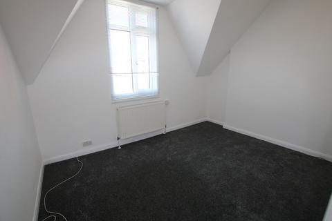 2 bedroom flat to rent, Chichele Road, Willesden, London, NW2