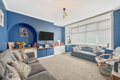 3 bedroom terraced house for sale, King Georges Avenue, Harwich CO12