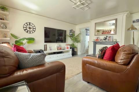 30 Glamford Road, Rochester, ME2 2QP