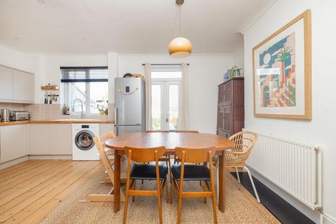 69 Bloomfield Road, Bristol, BS4 3QP