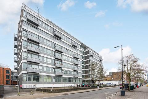 1 bedroom flat to rent, New Park Road, London, Brixton Hill, London, SW2