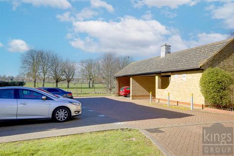 78 Cobham Close, Enfield, EN1 3SU