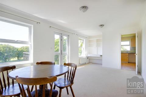 78 Cobham Close, Enfield, EN1 3SU