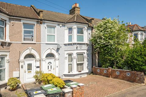 4 bedroom terraced house for sale, Arngask Road, Catford, London, SE6