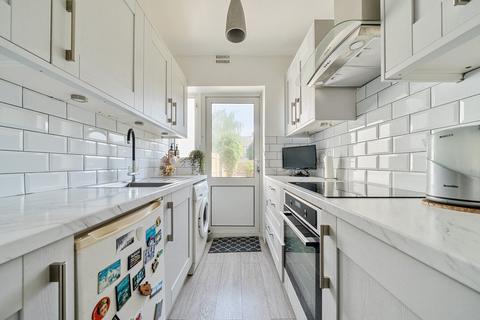 4 bedroom terraced house for sale, Further Green Road, Catford, London, SE6