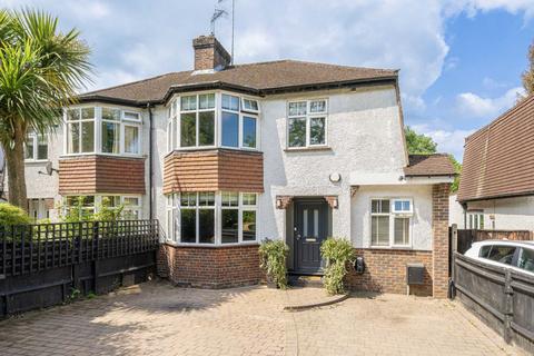 67 Brooklands Road, Weybridge, KT13 0RU