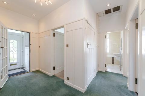 37 Atholl Drive, Giffnock, Glasgow, G46 6QW