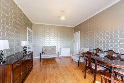 37 Atholl Drive, Giffnock, Glasgow, G46 6QW
