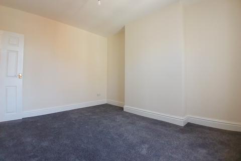 2 bedroom flat to rent, Waterloo Terrace, Ashton-on-Ribble PR2