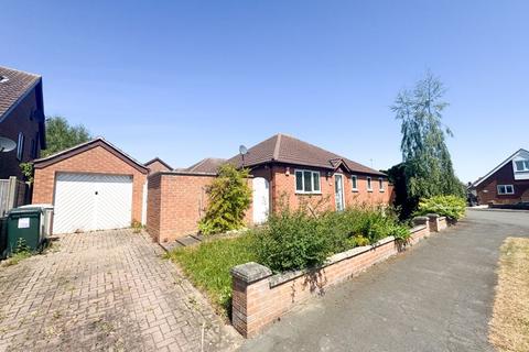 2 bedroom detached bungalow for sale, SOUTHFIELD ROAD, HOLTON LE CLAY