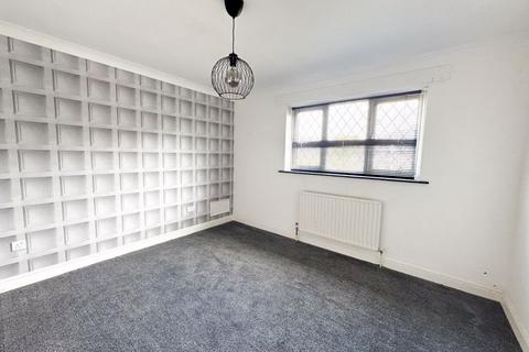 2 bedroom detached bungalow for sale, SOUTHFIELD ROAD, HOLTON LE CLAY