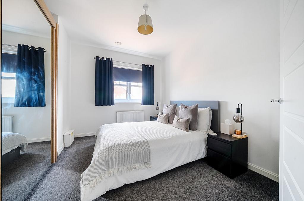 12-68220c5ec9d33-...