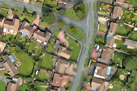 2 bedroom detached bungalow for sale, Martin Road, Walsall, WS5 3QR