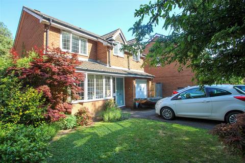 Cirrus Gardens, Hamble, Southampton, Hampshire, SO31