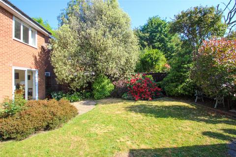 4 bedroom detached house for sale, Cirrus Gardens, Hamble, Southampton, Hampshire, SO31