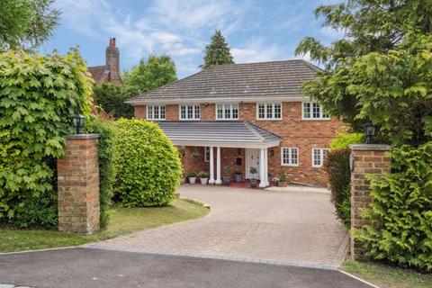 5 bedroom detached house for sale, Penn