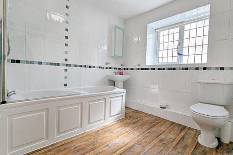 2 bedroom terraced house for sale, 8 Higher Street, Brixham