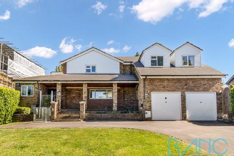 5 Bradgate Close, Cuffley, Potters Bar, EN6 4RF