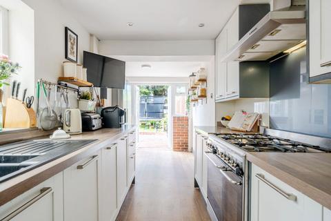 4 bedroom semi-detached house for sale, Station Road, Gillingham ME8
