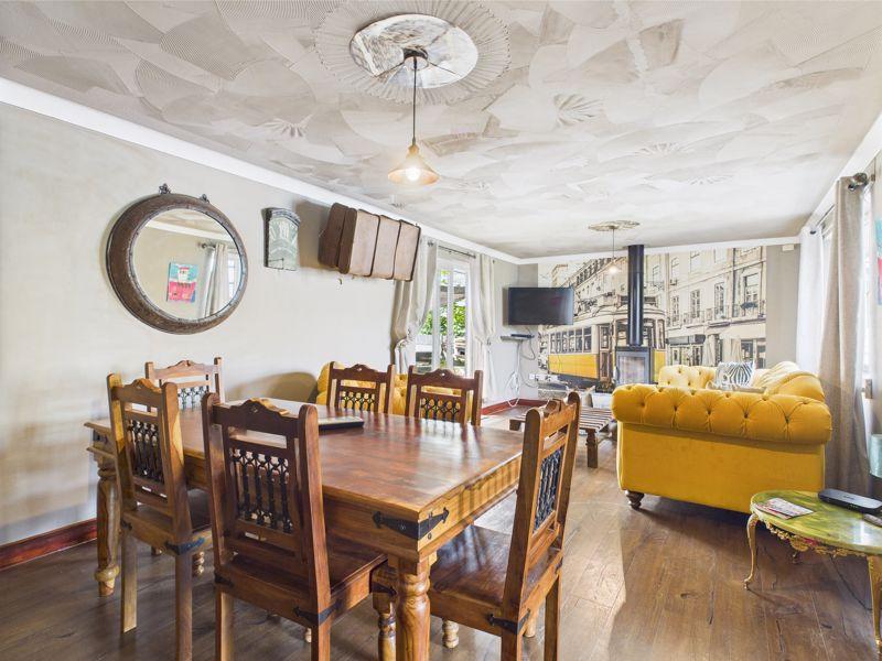 Lounge/diner