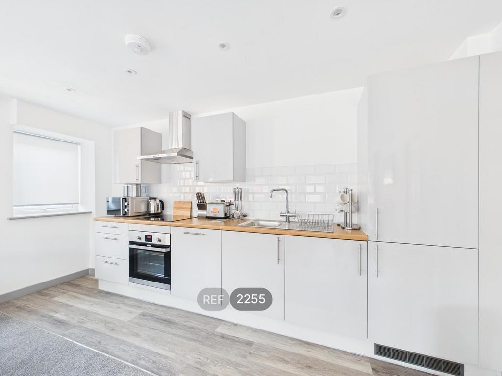 Kitchen &amp; Living area