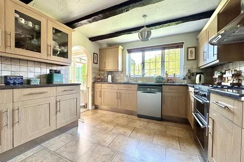 28 Hobby Close, Northampton, NN4 0RN