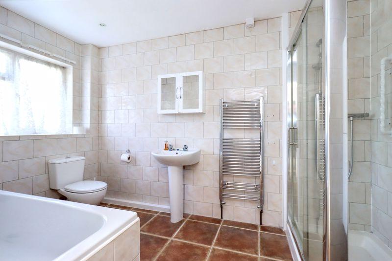 En Suite Bathroom