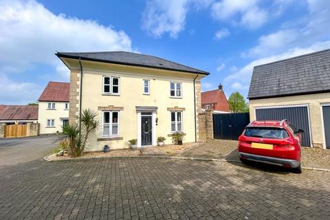 11 Chestnut Parade, Shepton Mallet, BA4 4DW