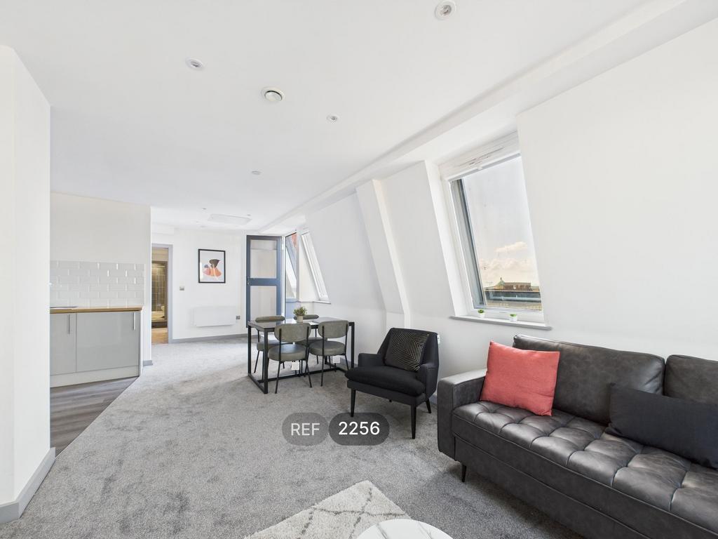 Kitchen &amp; Living area