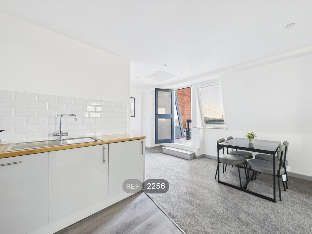 Kitchen &amp; Living area