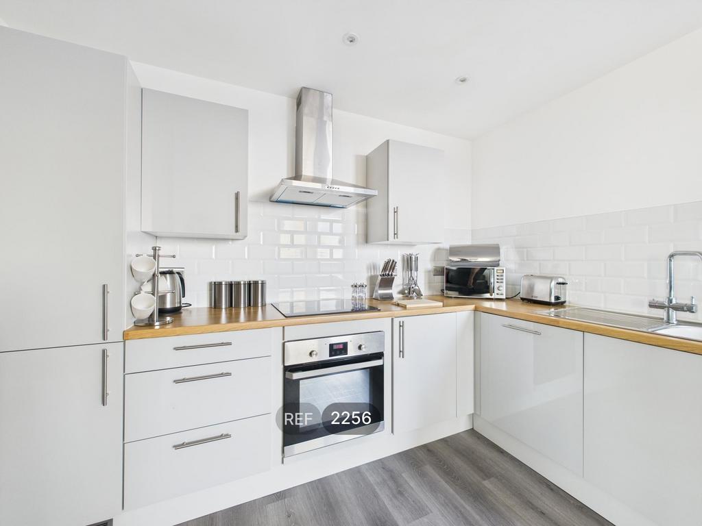 Kitchen &amp; Living area