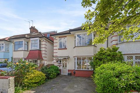 61 Boston Gardens, Brentford, TW8 9LR