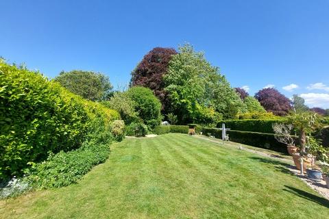4 bedroom detached house for sale, Dowlans Road, Great Bookham KT23