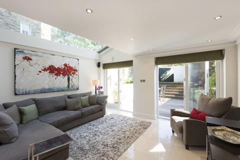 4 bedroom terraced house to rent, St Anns Terrace, St John's Wood, London, NW8