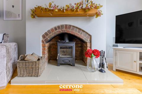 1 Churchfields Road, Bromsgrove, B61 8EB