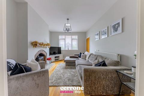 1 Churchfields Road, Bromsgrove, B61 8EB