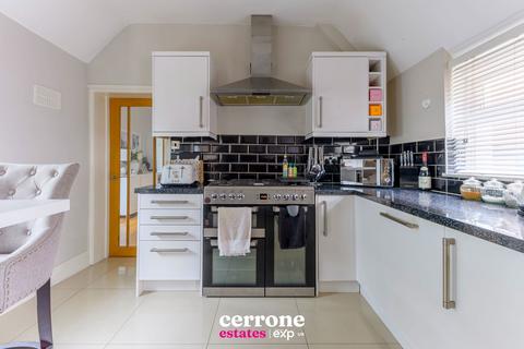 1 Churchfields Road, Bromsgrove, B61 8EB