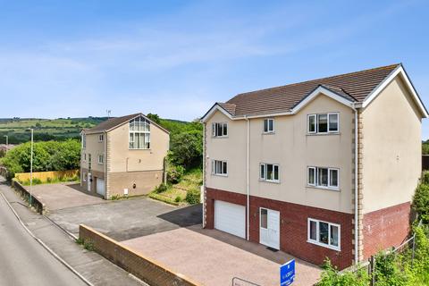4 bedroom detached house for sale, Heol Bro Wen, Caerphilly CF83
