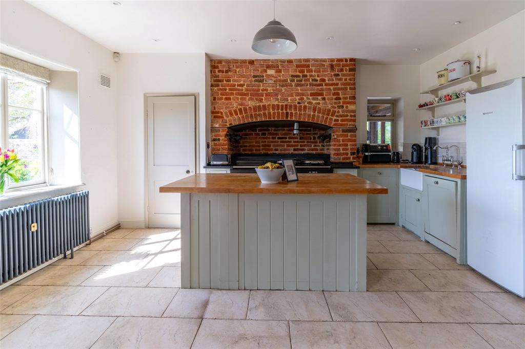 Kitchen/Breakfast