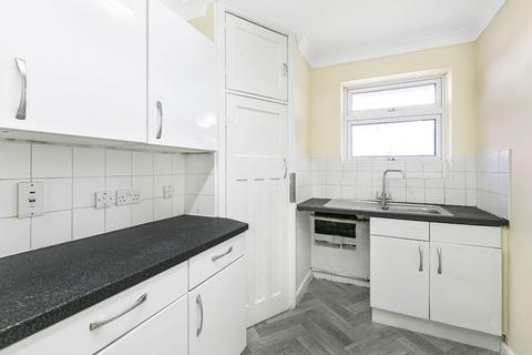 undefined, London Road, Thornton Heath CR7