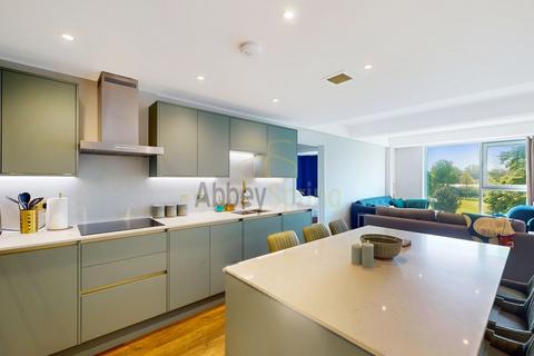 2 bedroom flat to rent, Park Vista Apartments, Hermit Road, E16