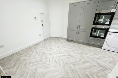 1 bedroom in a house share to rent, Castleton Street, Dudley