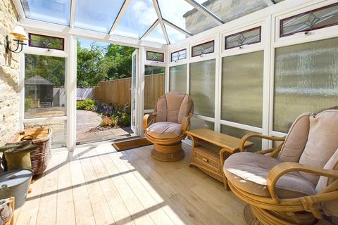2 Bradleys, Shipton Under Wychwood, Chipping Norton, OX7 6BN