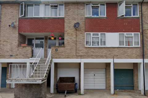 3 Breaks Road, Hatfield, AL10 8TR