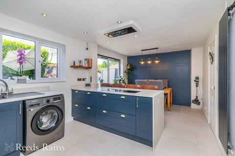 28 Grey Heights View, Chorley, PR6 0TN