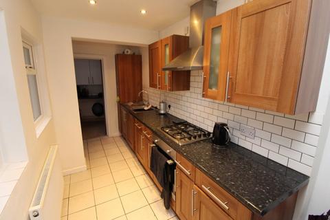 2 bedroom terraced house to rent, Catherine Street, Cheshire CH1